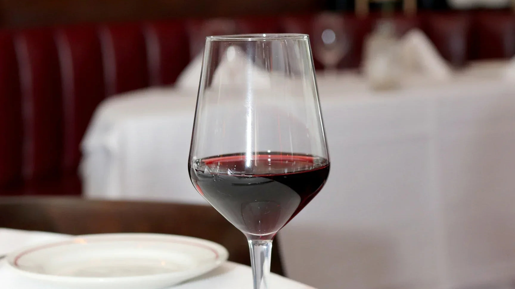 Sweeter than Chocolate: Dessert Wines to Impress Your Valentine