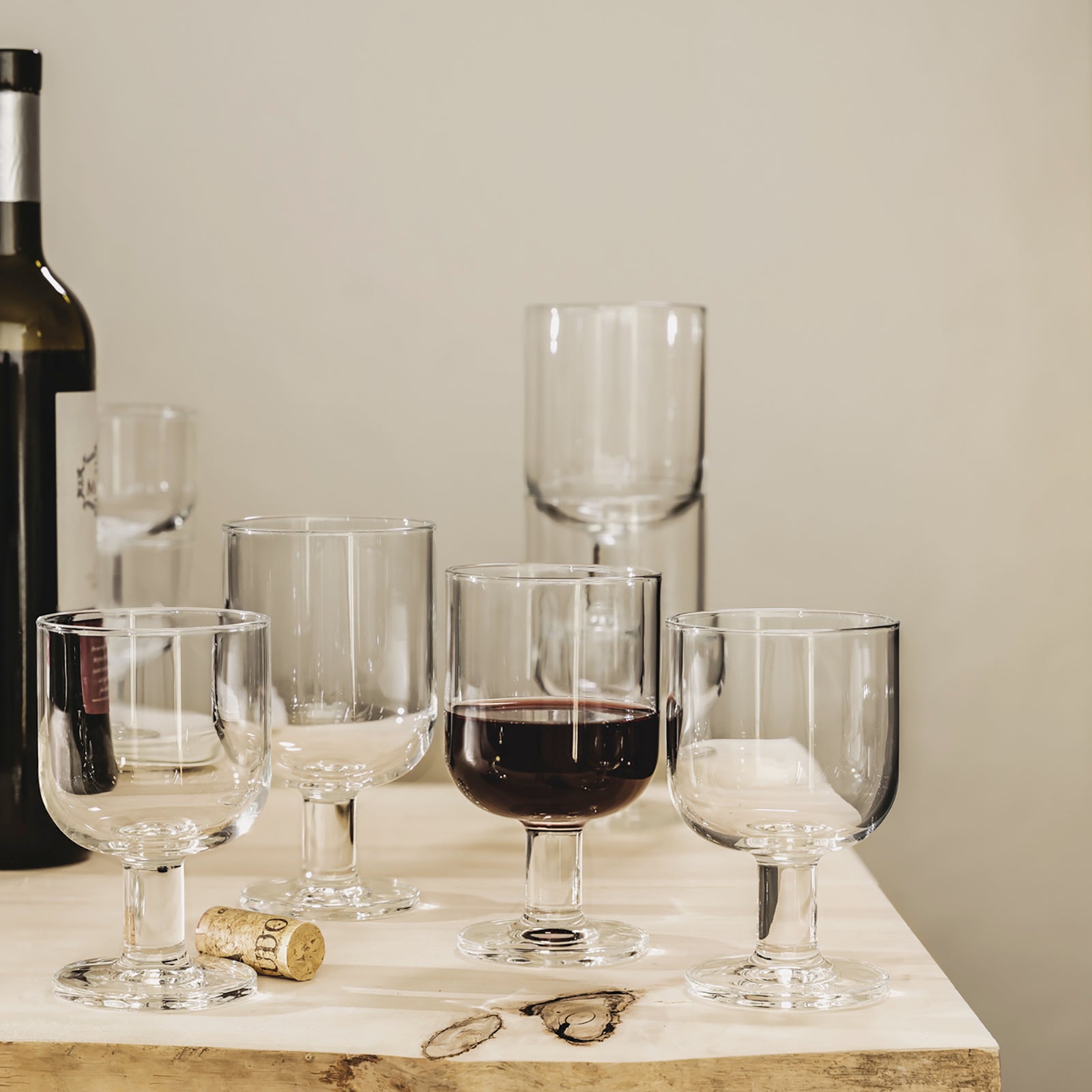 Hosteria 6.75 oz. Medium Stackable Wine Glasses (Set of 6)